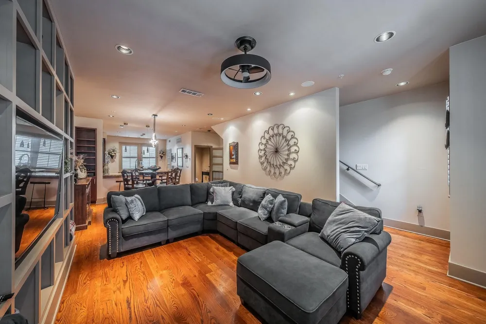 6350 Oriole Drive Dallas, TX 75209