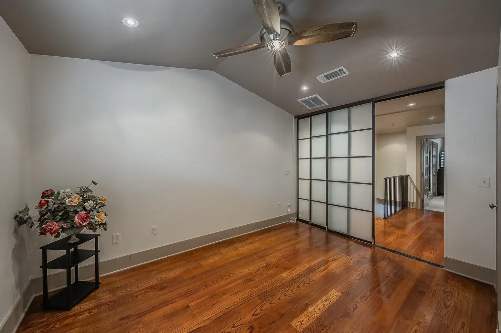 6350 Oriole Drive Dallas, TX 75209