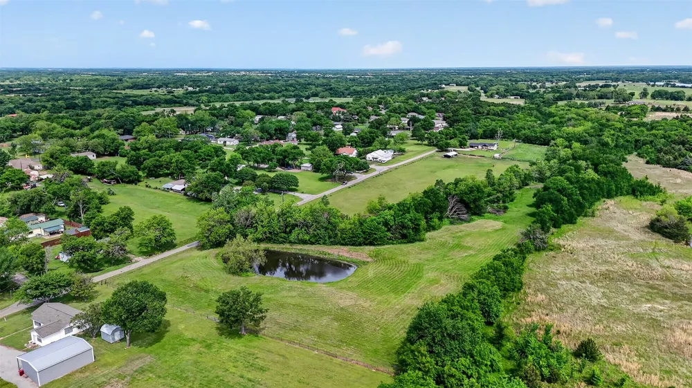 Pecan Street Ector, TX 75439
