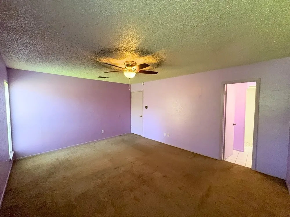1613 Edge Hill Road Benbrook, TX 76126