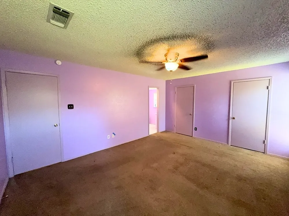 1613 Edge Hill Road Benbrook, TX 76126
