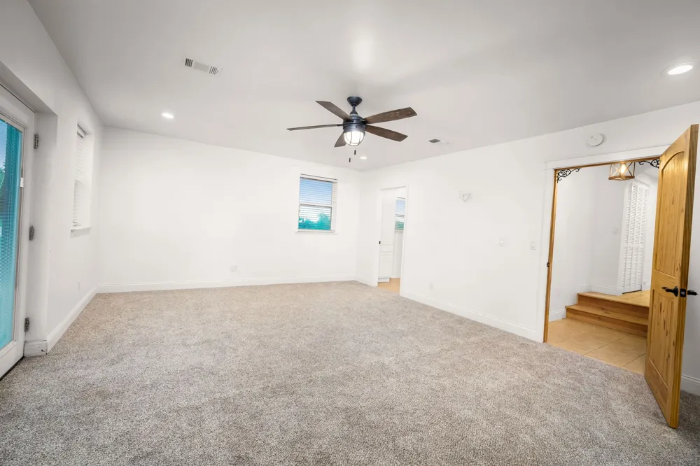 503 Oak Knoll Lane Elm Mott, TX 76640