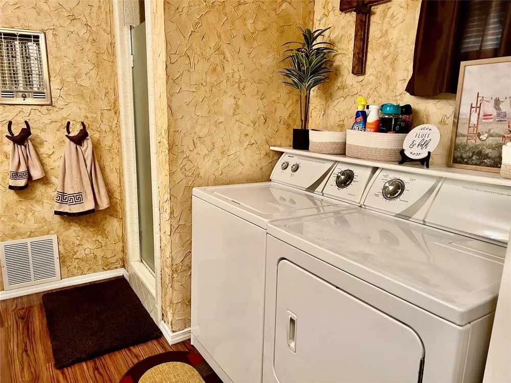 309 Broken Arrow Comanche, TX 76442