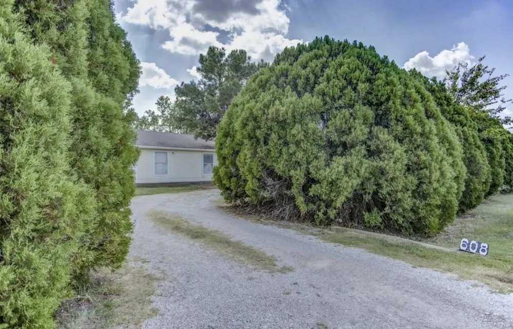 608 Beverly Drive Willow Park, TX 76008