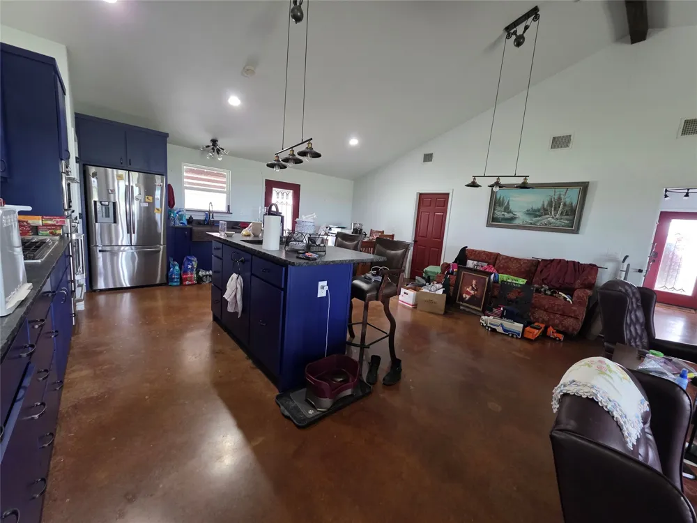 5500 County Road 302 Grandview, TX 76050