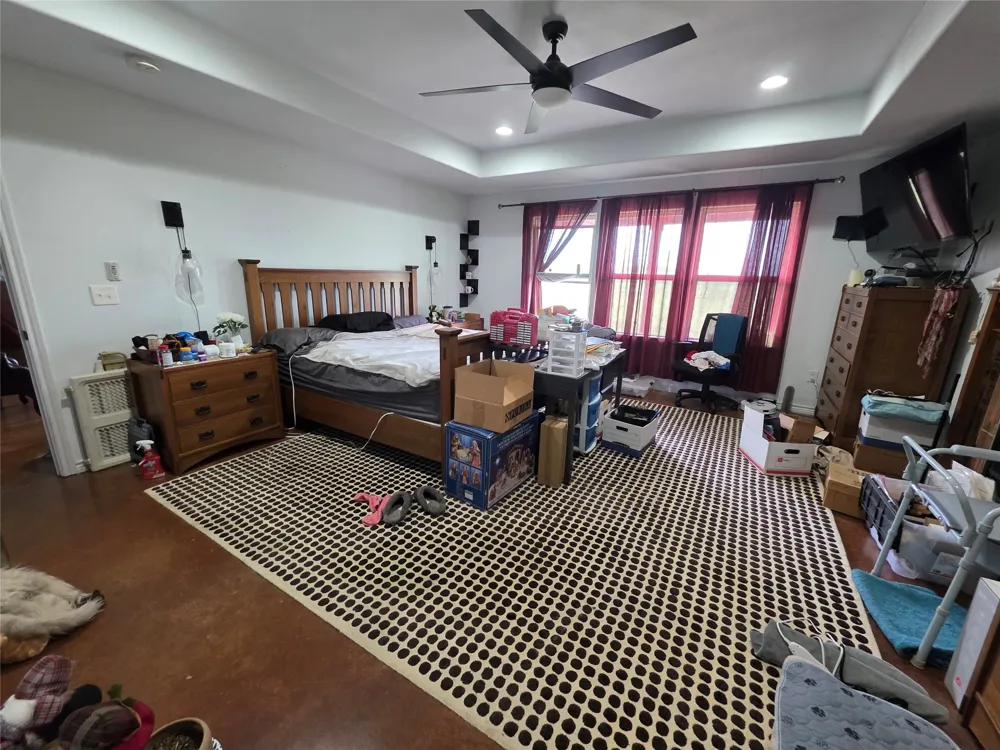 5500 County Road 302 Grandview, TX 76050