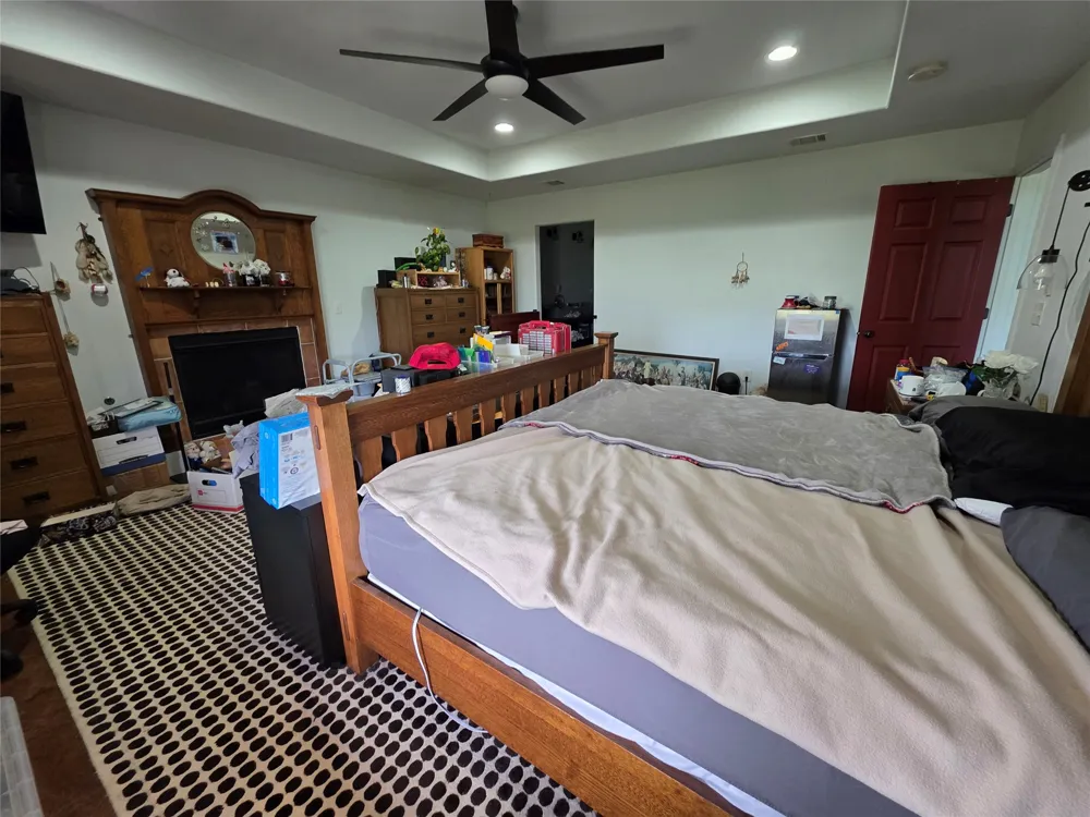 5500 County Road 302 Grandview, TX 76050