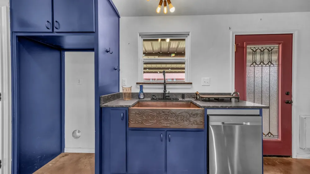 5500 County Road 302 Grandview, TX 76050