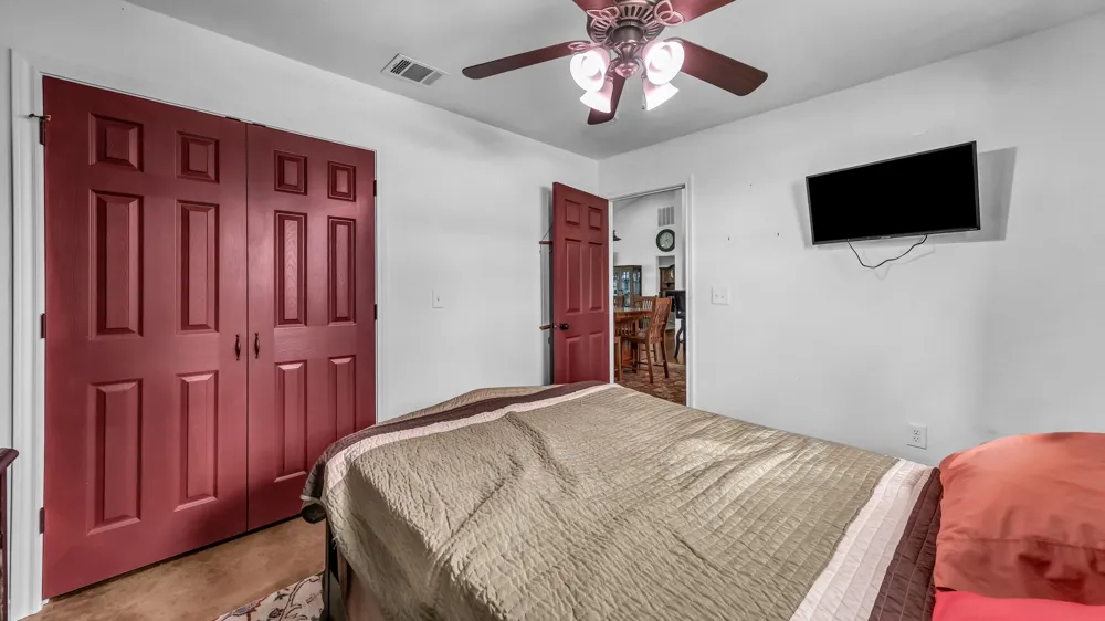 5500 County Road 302 Grandview, TX 76050