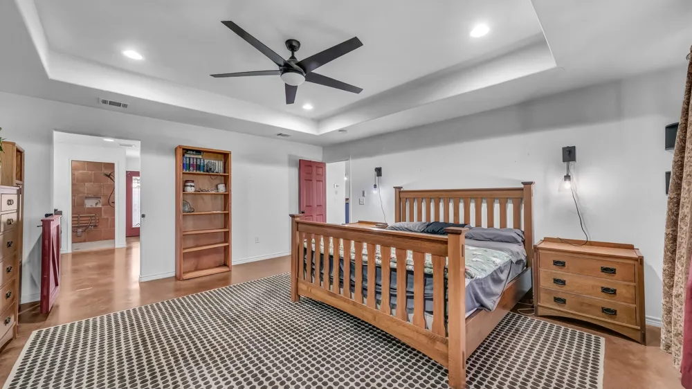 5500 County Road 302 Grandview, TX 76050