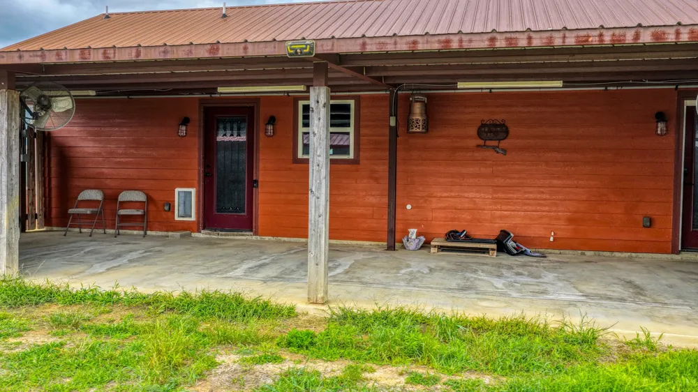 5500 County Road 302 Grandview, TX 76050