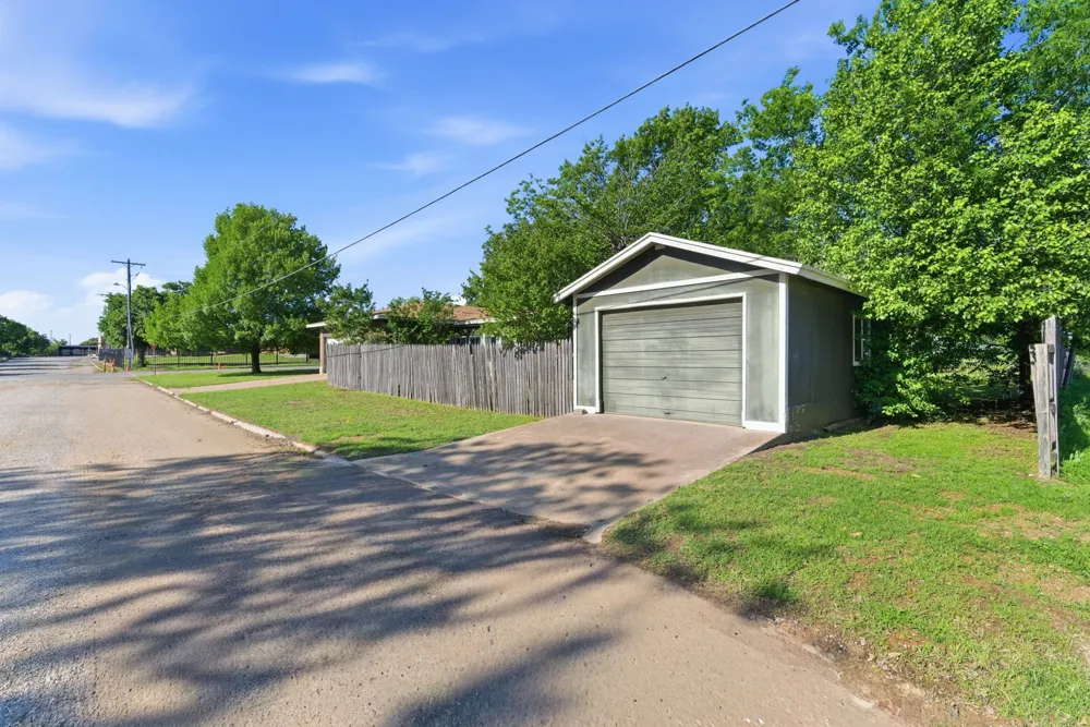 1400 Royal Lane Cisco, TX 76437
