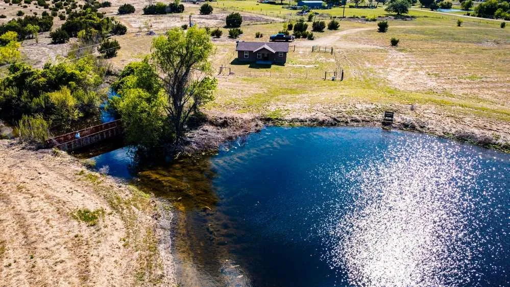 601 County Road 60 Gatesville, TX 76528