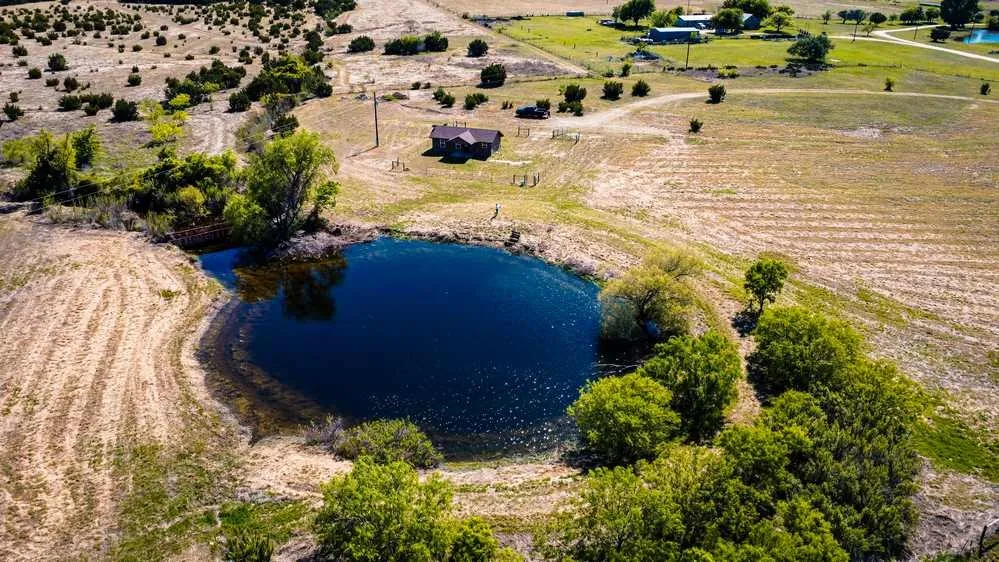 601 County Road 60 Gatesville, TX 76528