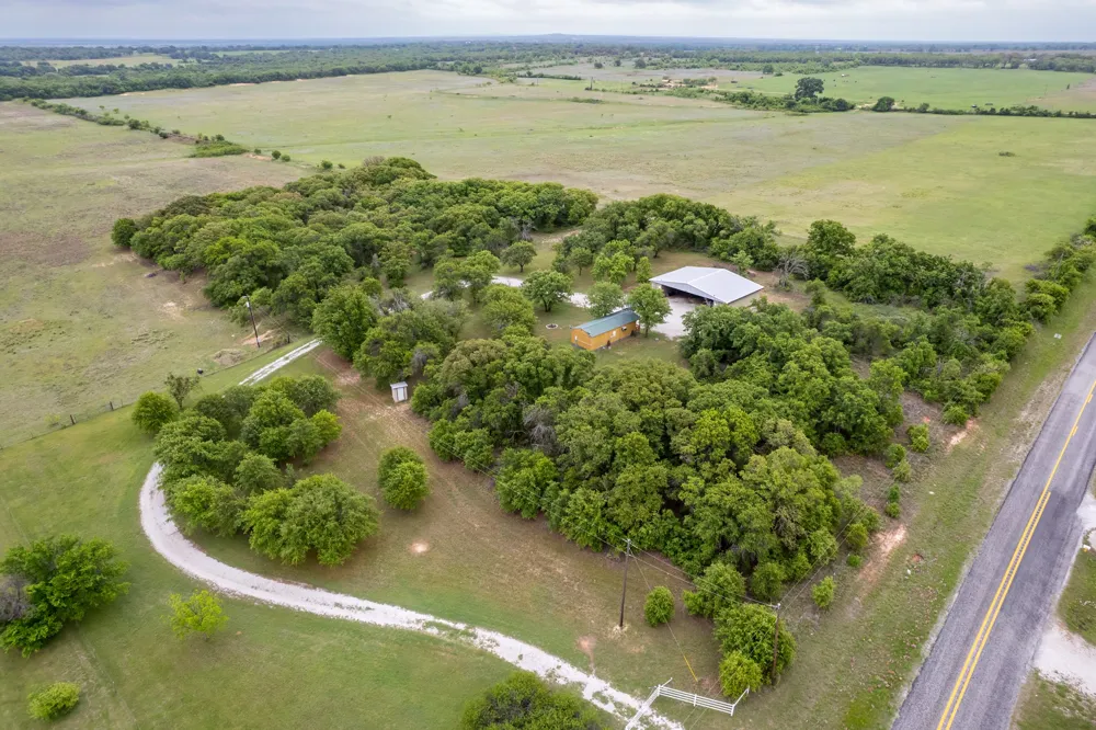 7215 Highway 569 Cisco, TX 76437