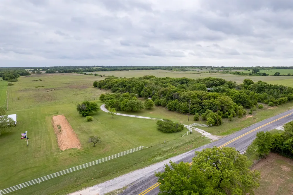 7215 Highway 569 Cisco, TX 76437