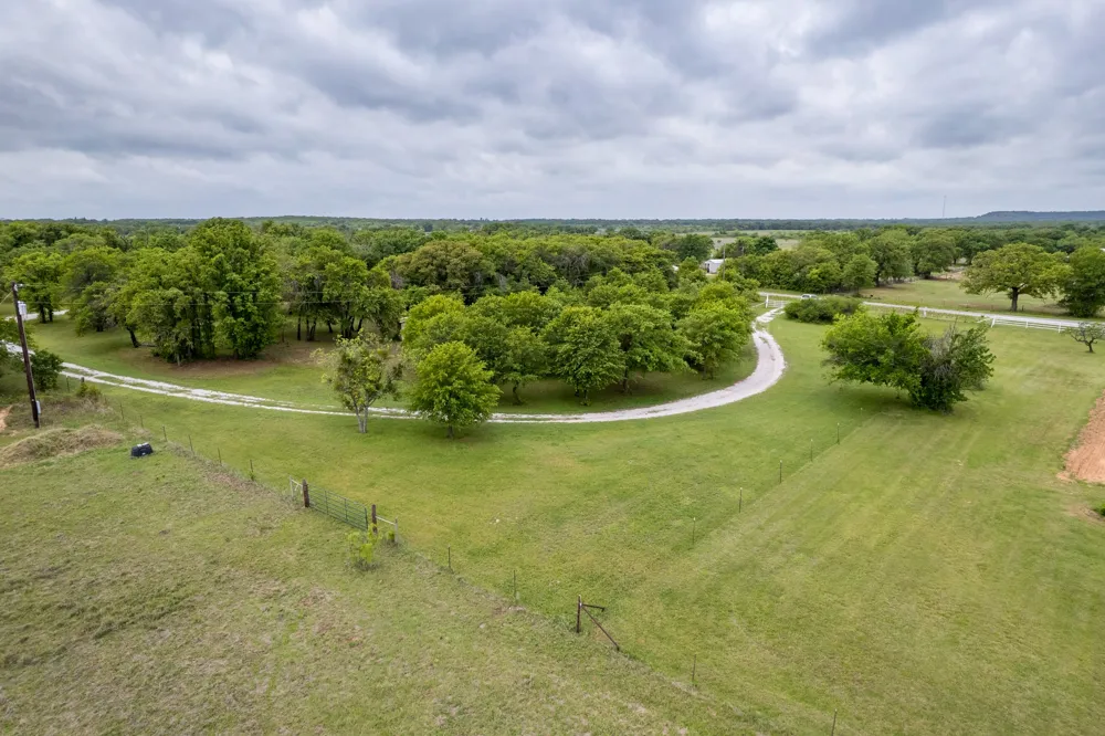 7215 Highway 569 Cisco, TX 76437