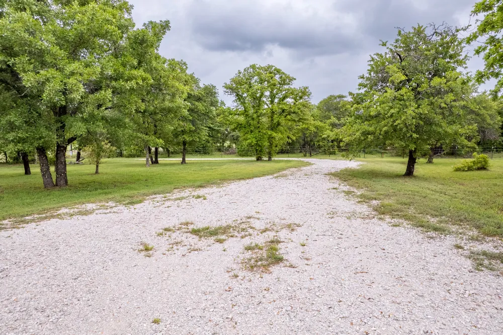 7215 Highway 569 Cisco, TX 76437
