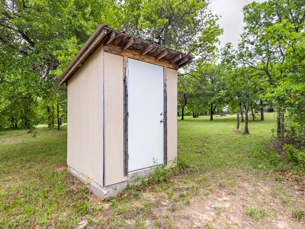 7215 Highway 569 Cisco, TX 76437