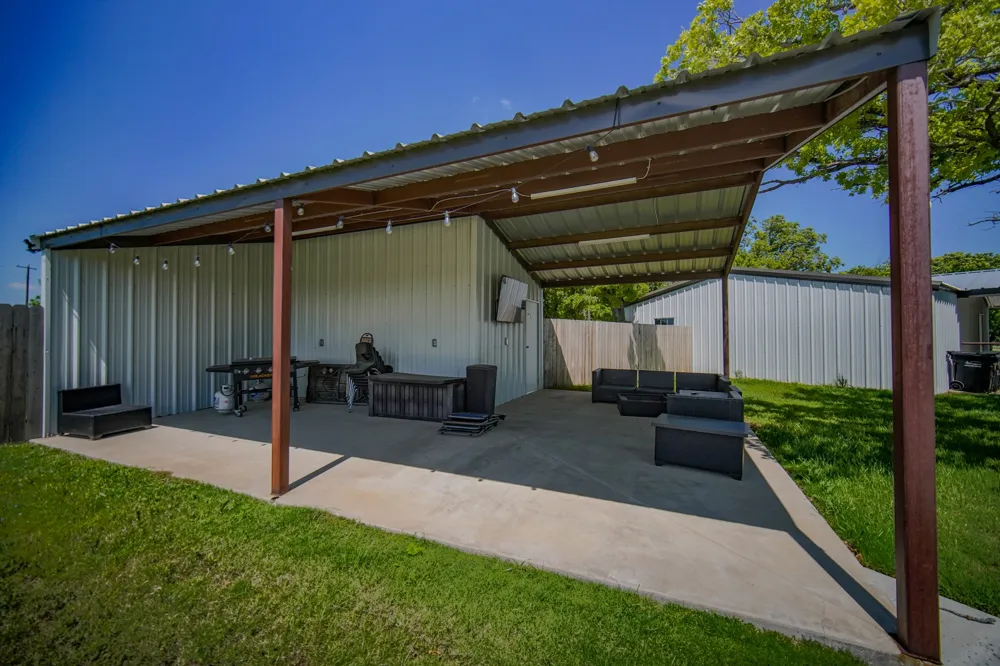 1201 Synterra Estates Loop Jacksboro, TX 76458