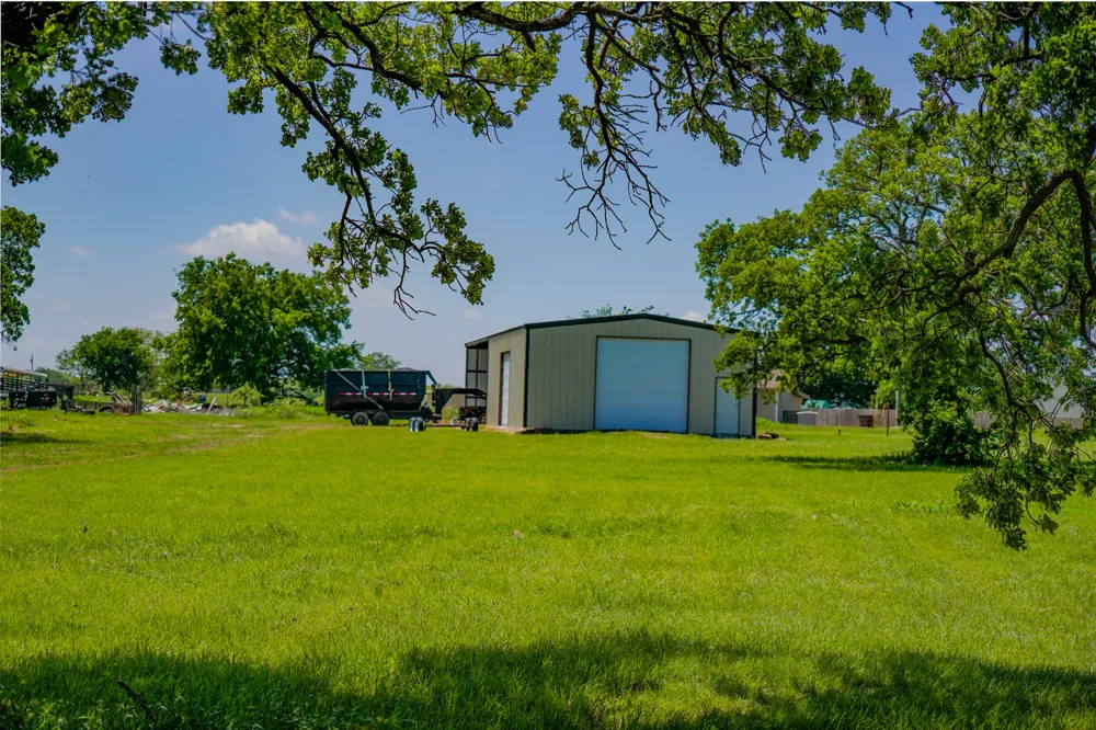 1201 Synterra Estates Loop Jacksboro, TX 76458