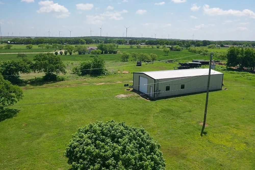 1201 Synterra Estates Loop Jacksboro, TX 76458