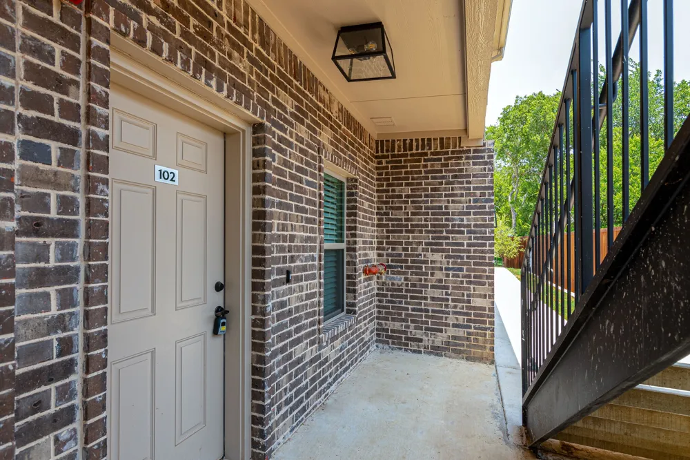 115 W Jones #102 Krum, TX 76249