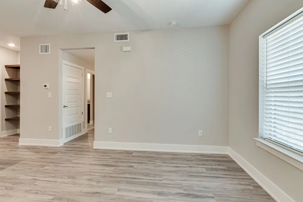 115 W Jones #102 Krum, TX 76249