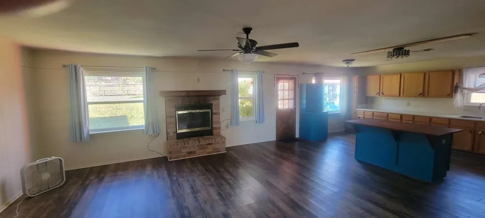 8234 Haphazard Road Mooringsport, LA 71060