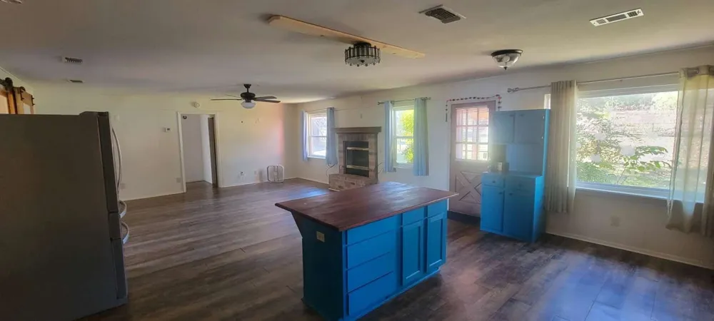 8234 Haphazard Road Mooringsport, LA 71060