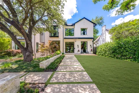 6715 Golf Drive
