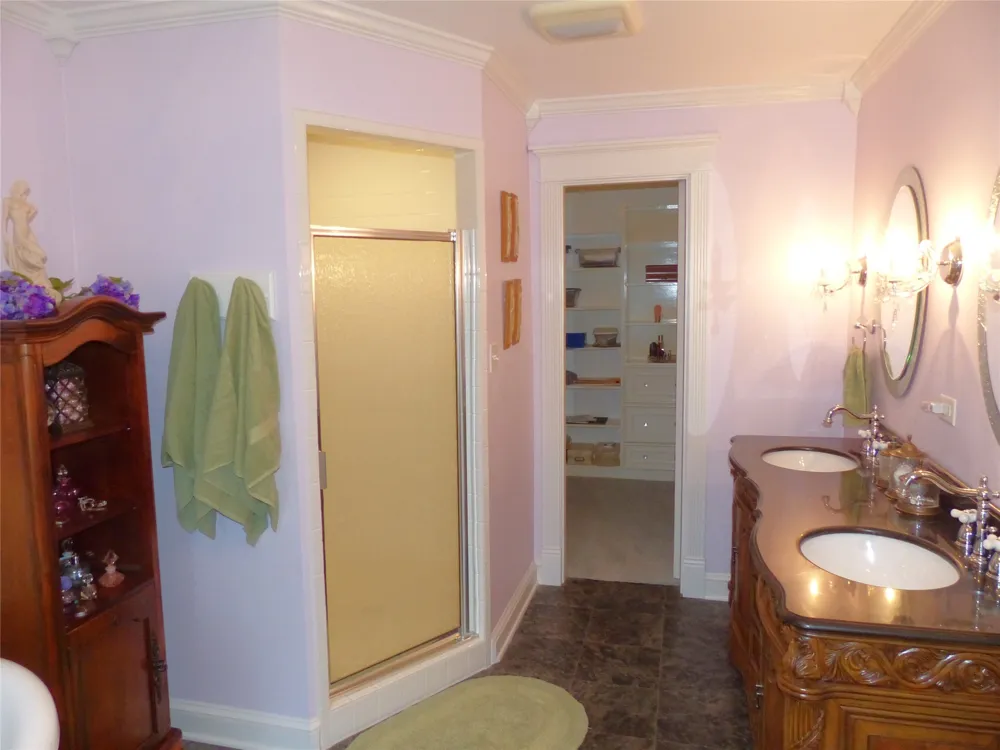 1408 S China Brady, TX 76825