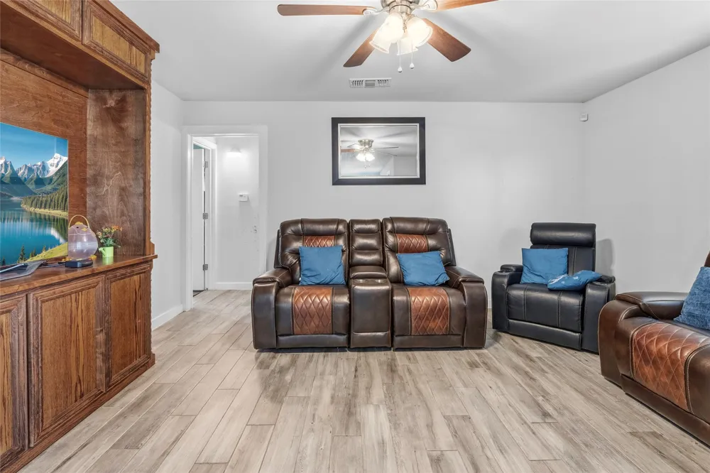965 Farm Road 900 Saltillo, TX 75478