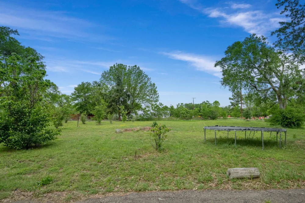 965 Farm Road 900 Saltillo, TX 75478