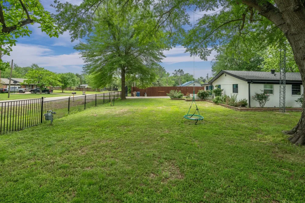 965 Farm Road 900 Saltillo, TX 75478