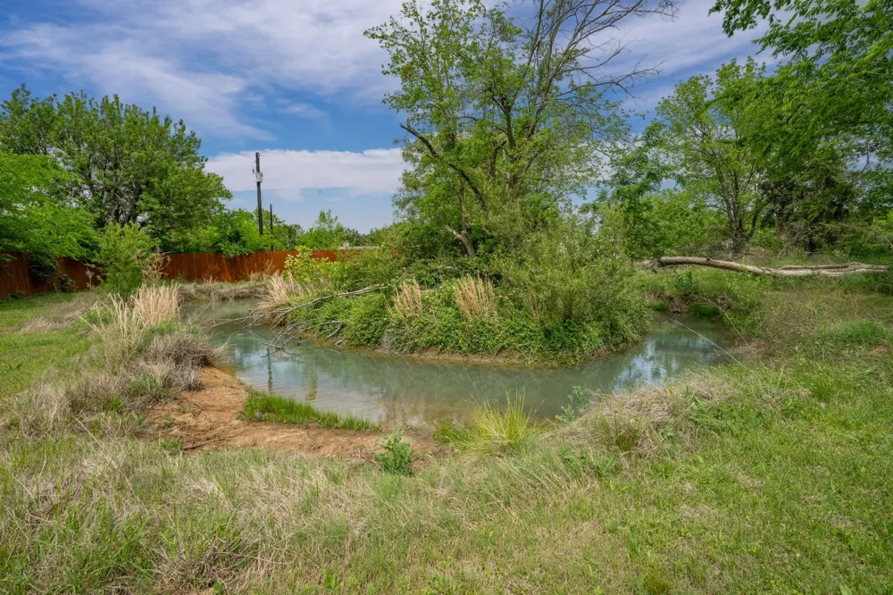 965 Farm Road 900 Saltillo, TX 75478