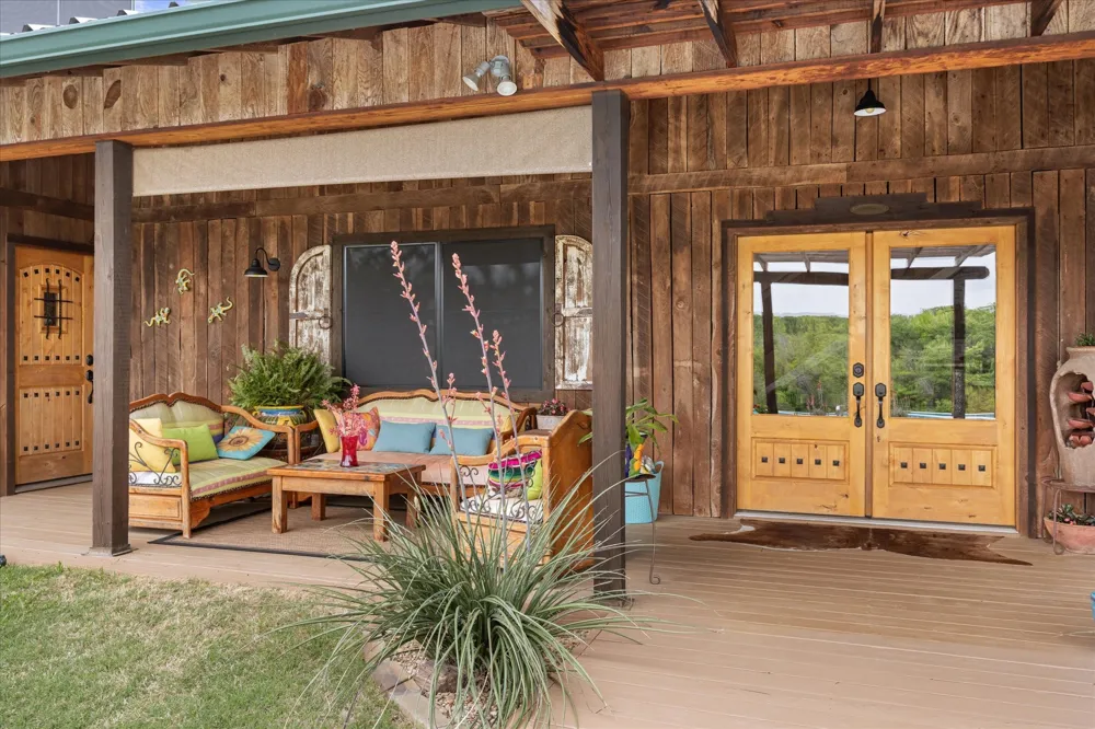 31577 US Highway 281 Lipan, TX 76462