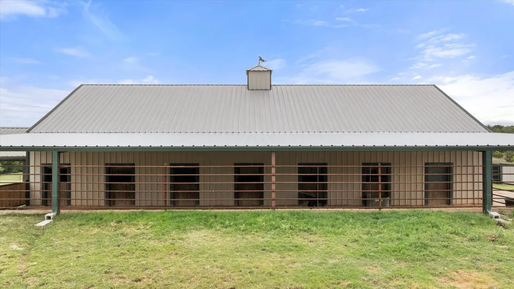 31577 US Highway 281 Lipan, TX 76462