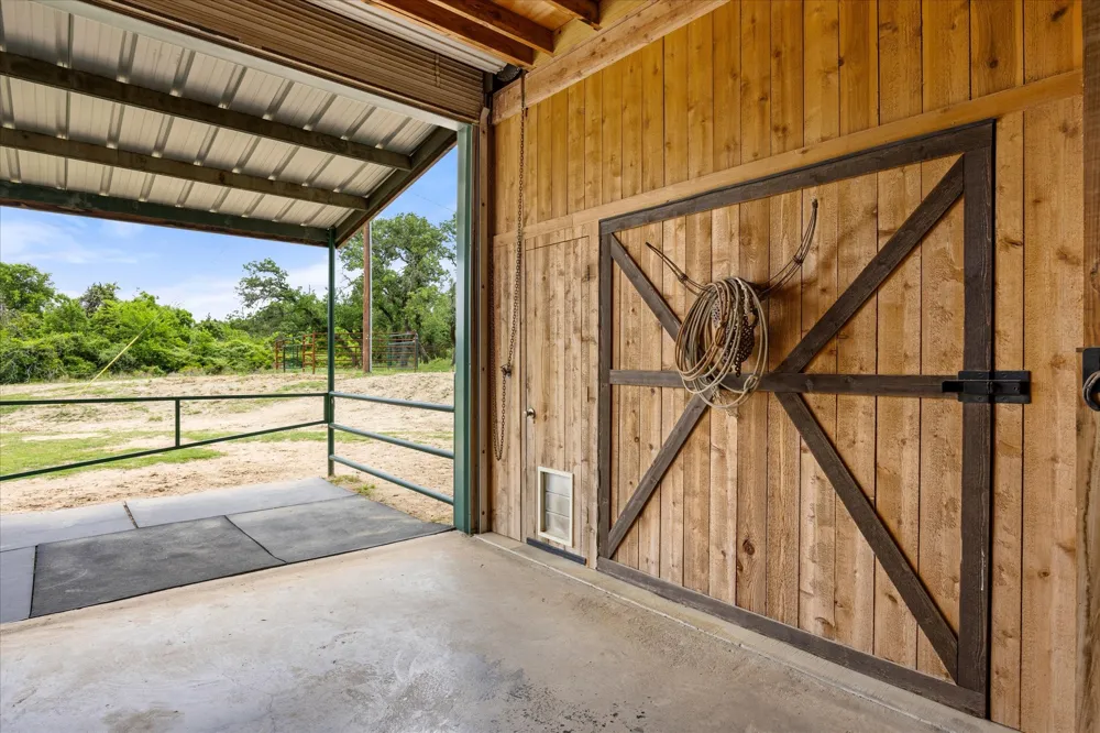31577 US Highway 281 Lipan, TX 76462