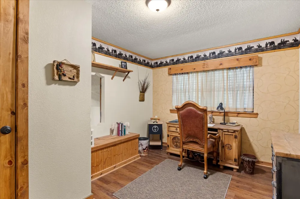 31577 US Highway 281 Lipan, TX 76462