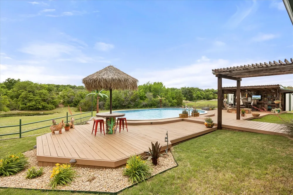 31577 US Highway 281 Lipan, TX 76462