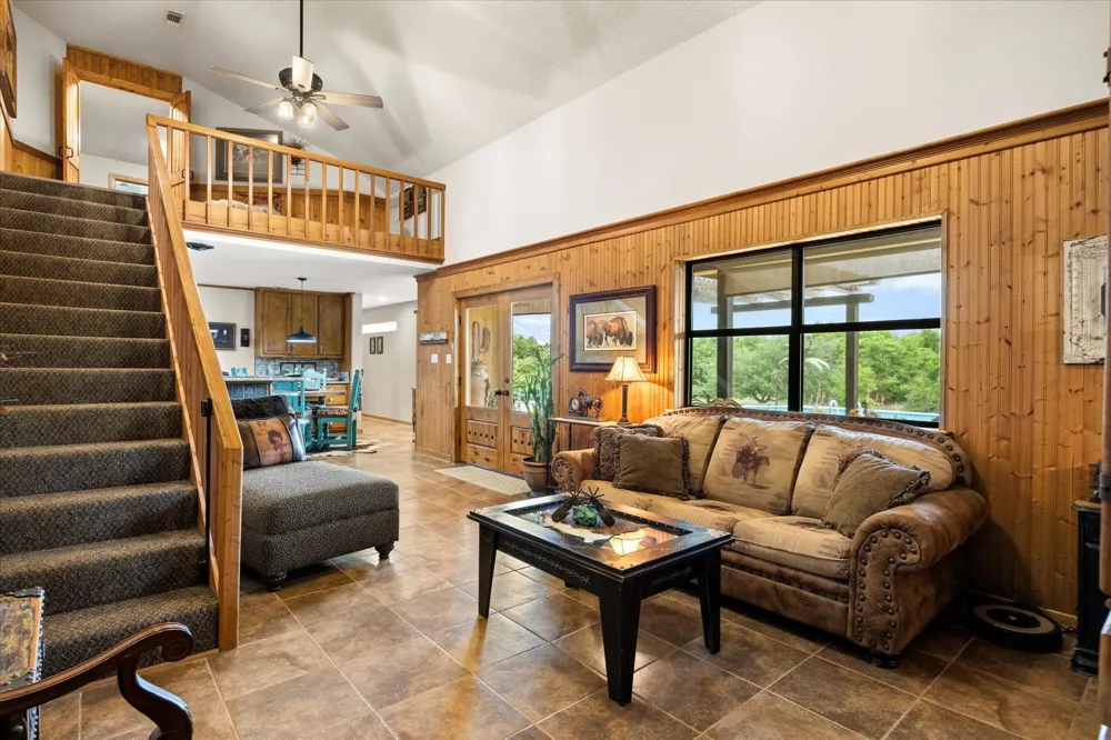 31577 US Highway 281 Lipan, TX 76462