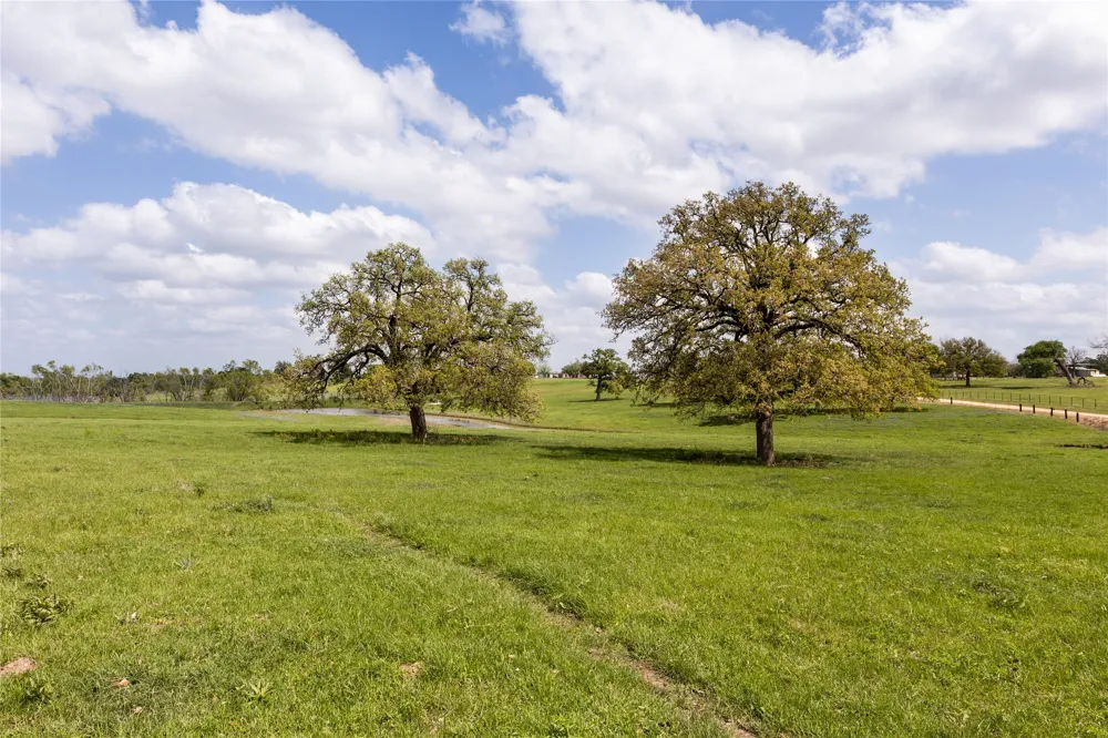 730 County Road 226A Cameron, TX 76520