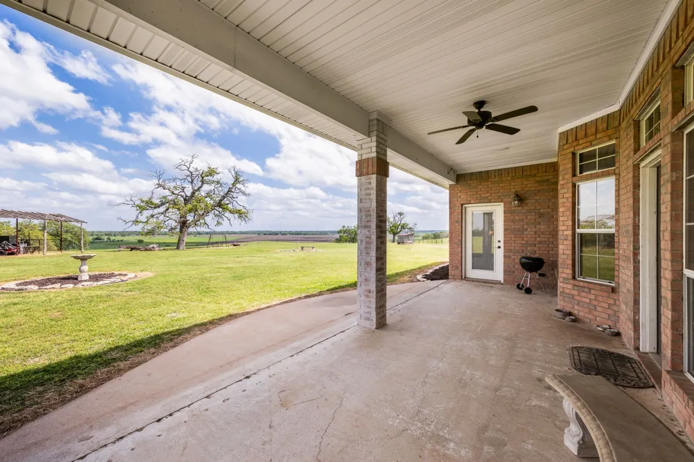 730 County Road 226A Cameron, TX 76520
