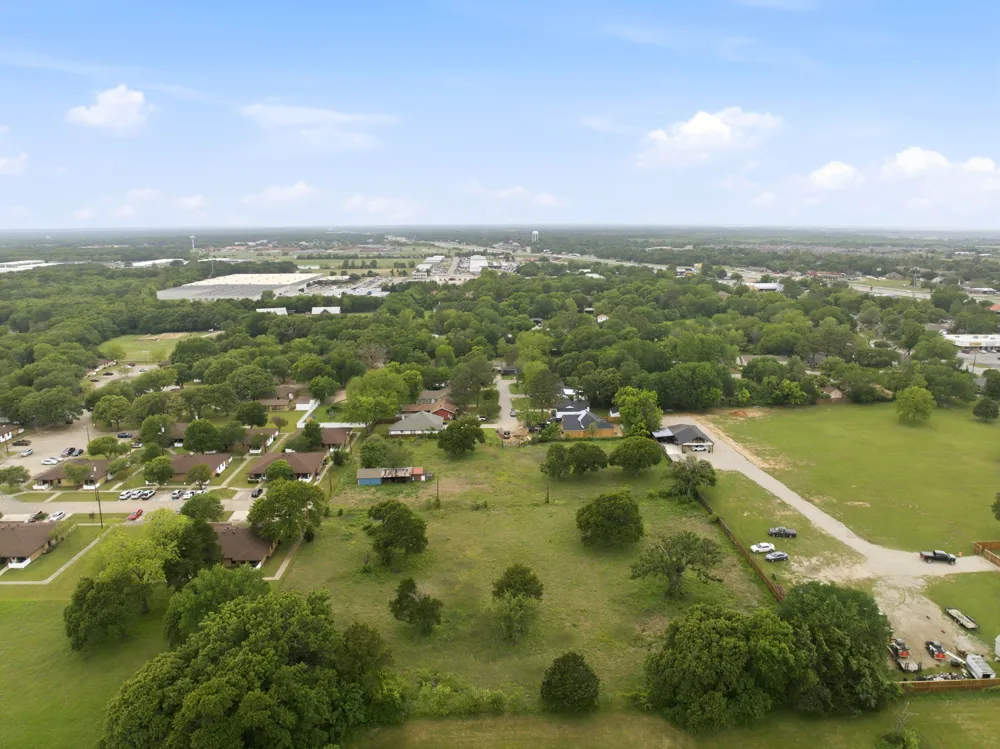 913 Howard Street Seagoville, TX 75159