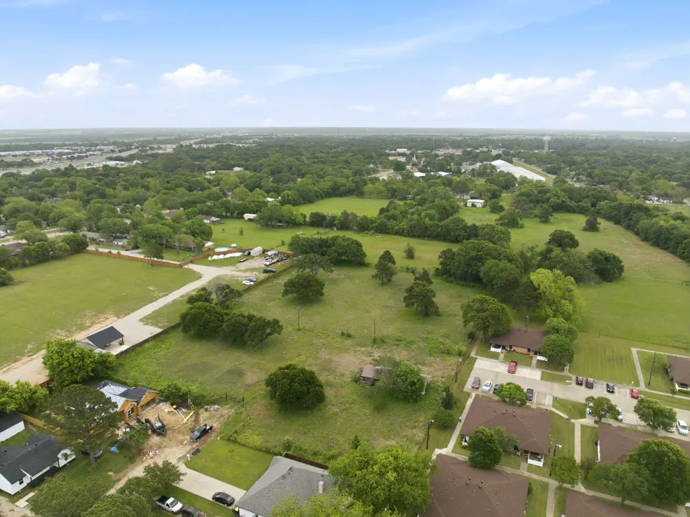 913 Howard Street Seagoville, TX 75159