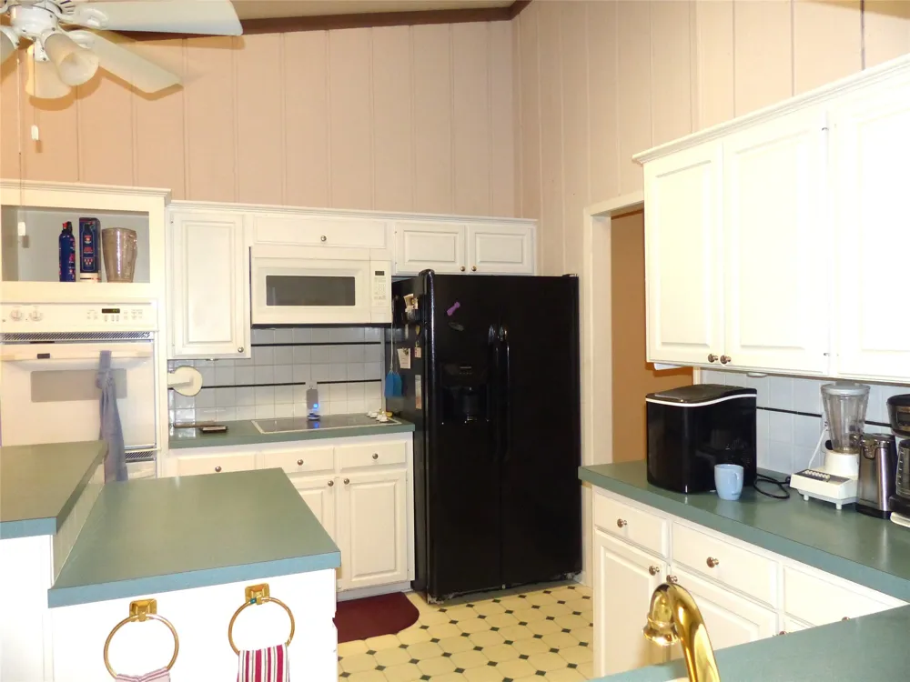2105 Stanton Brady, TX 76825