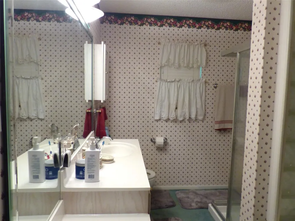 2105 Stanton Brady, TX 76825