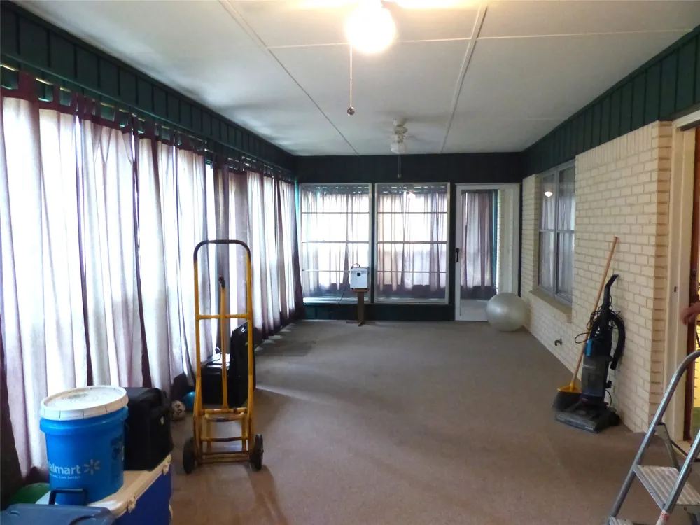 2105 Stanton Brady, TX 76825