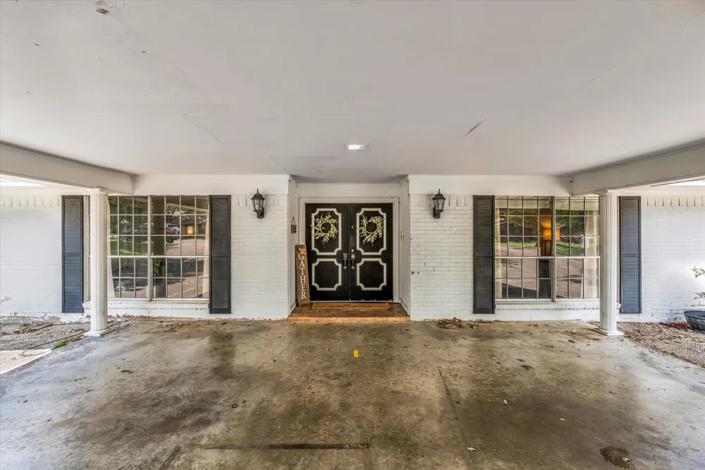 1208 Knotty Oaks Drive Woodway, TX 76712